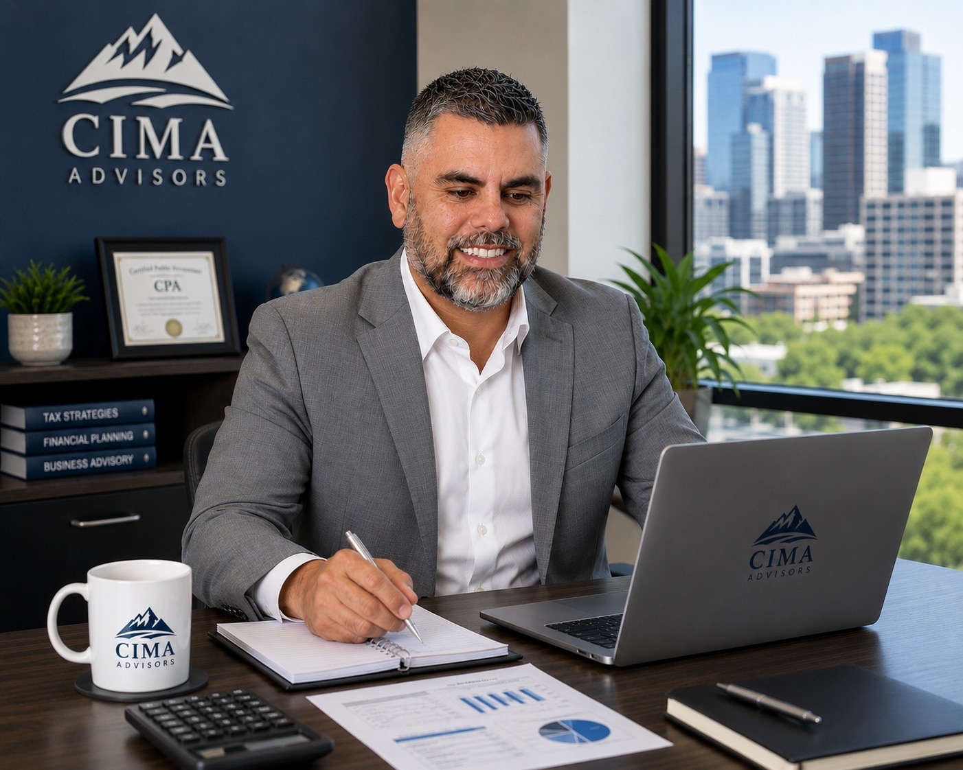 Daniel Durán at work with clients.